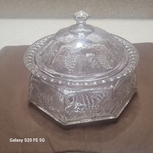 Depression glass Compote, grape pattern, excellent conditon.